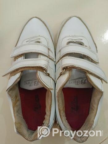 White School Shoe