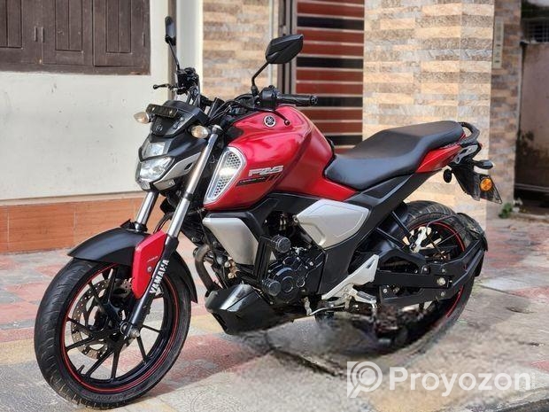 Yamaha FZS V3 2022 MAT RED