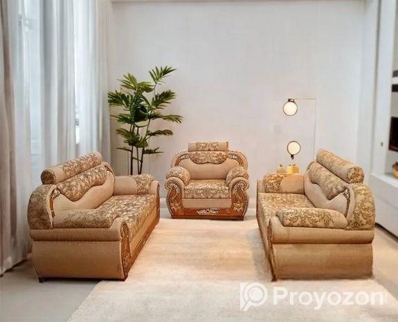 এই সোফা সেট টি বিক্রয় করা হবে।