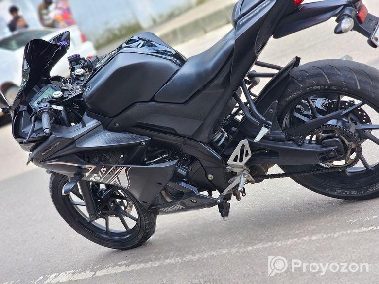 Yamaha R15 V3 2022