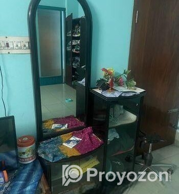 খাট ও ড্রেসিন টেবিল