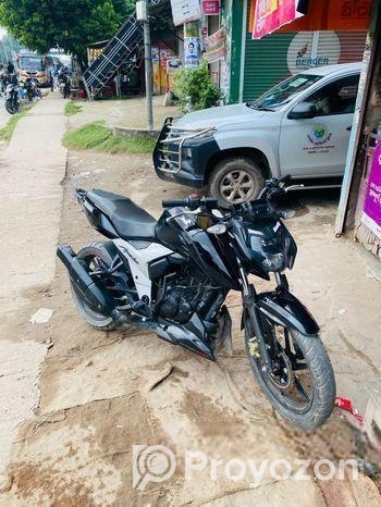 TVS Apache RTR . 2023