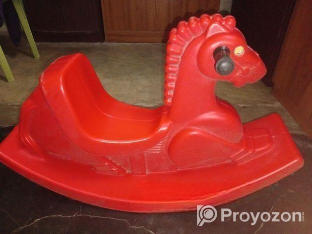 একটি ঘোড়া বিক্রি করা হবে।