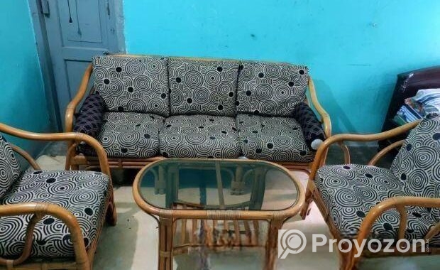 বেতের সোফা