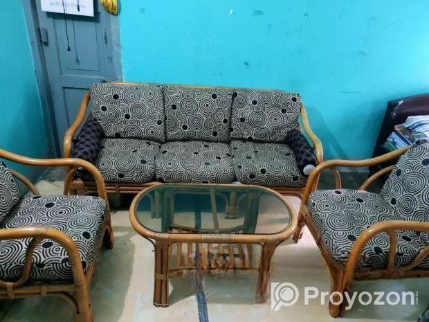 বেতের সোফা