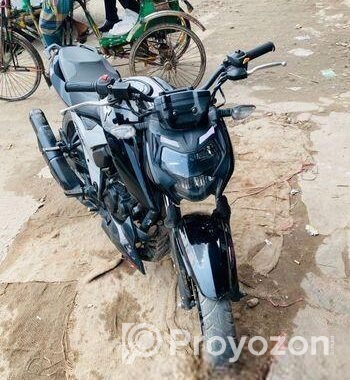 TVS Apache RTR . 2023