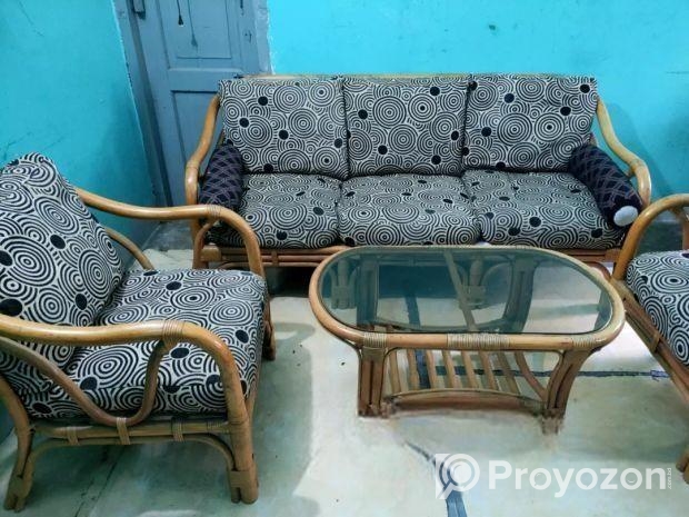 বেতের সোফা