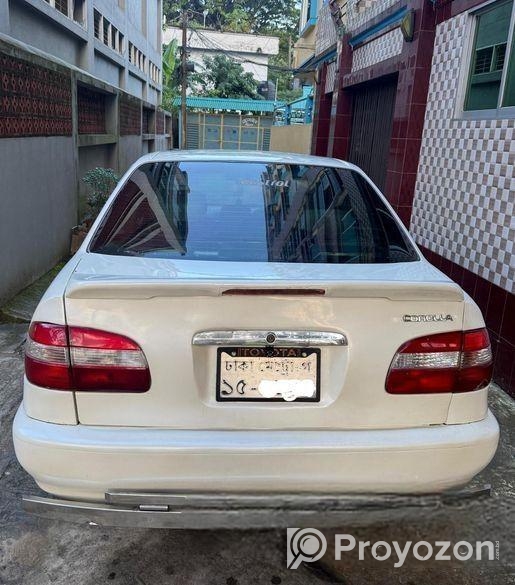 Toyota Corolla . 1997