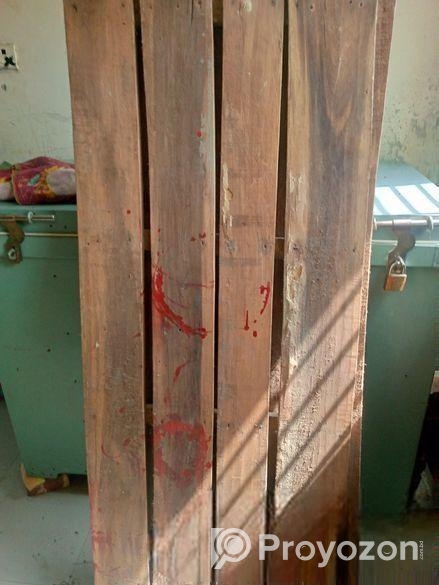 মেহেগুনি কাঠের