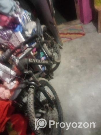 হাইডোলিক চাইকেল