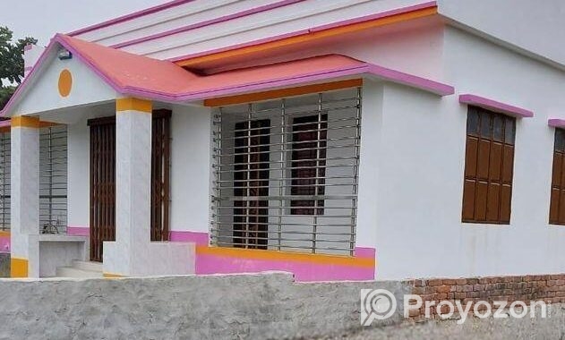 আধুনিক ডিজাইনের বাংলো বাড়ি বিক্রয়