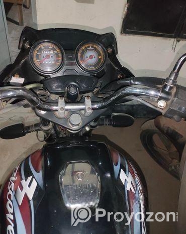 Bajaj Discover 100 . 2018