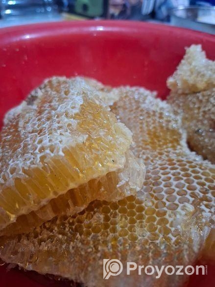 চাক সহ দিবো মধু