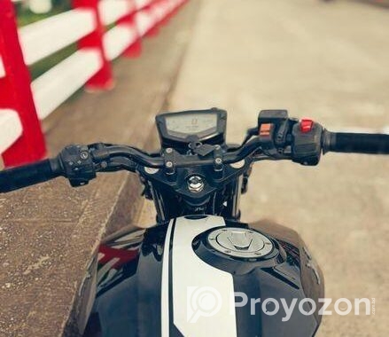 TVS Apache RTR 160 . 2022