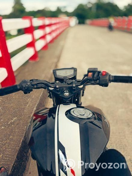 TVS Apache RTR 160 . 2022