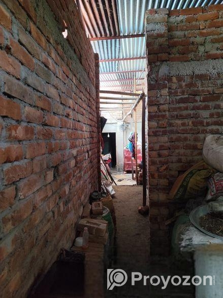 বাড়িসহ দুই শতক জায়গা বিক্রি করা হবে