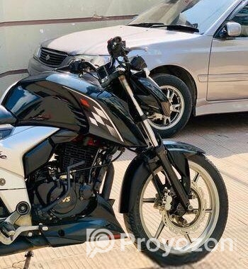 TVS Apache RTR 160 4V x connect 2022
