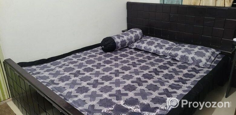 king size 6/7 Malaysian wood Bed