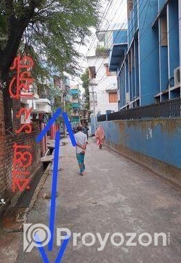 তিনতলা বাড়ি সহ জমি বিক্রয় করা হবে