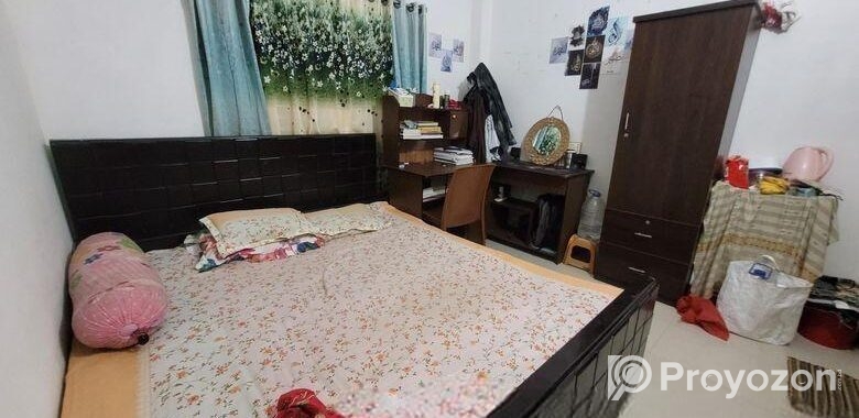 king size 6/7 Malaysian wood Bed