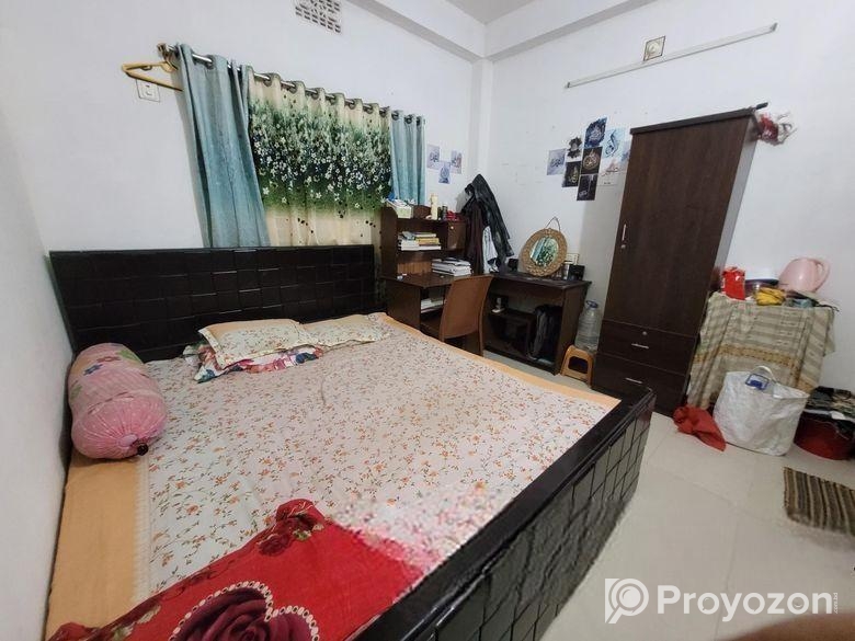 king size 6/7 Malaysian wood Bed