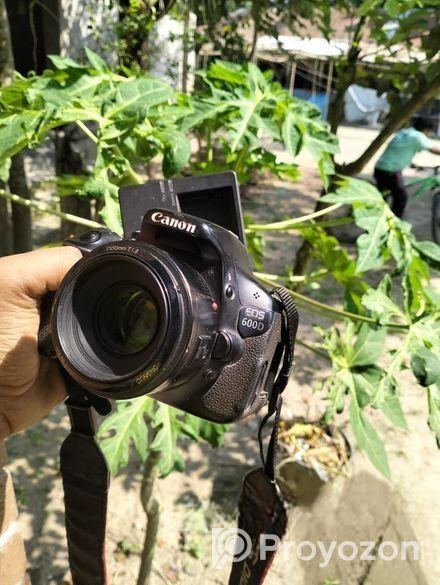 Canon 600D +50mm prime lens+ 64GB Memory