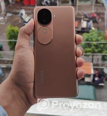 Vivo v40e 8/256 GB (Used)
