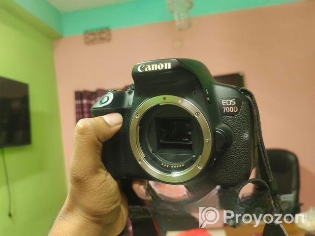 Canon 700 D Zoom 55-250 stm