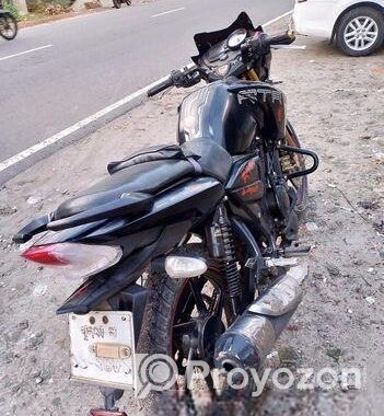 TVS APACHE RTR 150 2016