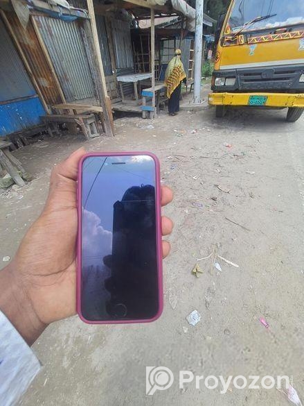 Apple iPhone 7 4.128 (Used)