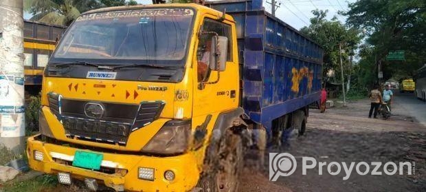 Eicher Truck 2016