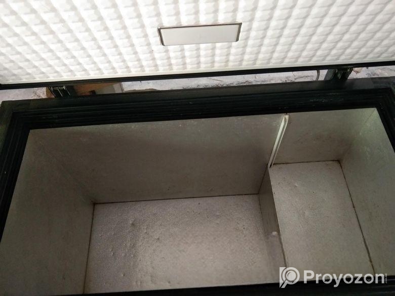 এই ফ্রিজ বিক্রি করা হবে,, কন্ডিশন ভালো আছে,নিতে চাইলে ইনবক্স করুন