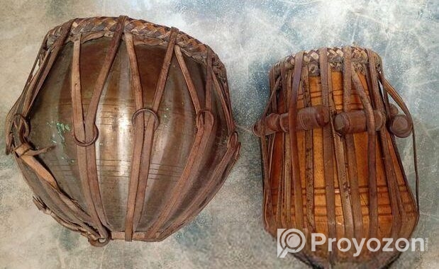এক জোড়া তবলা বিক্রি করা হবে