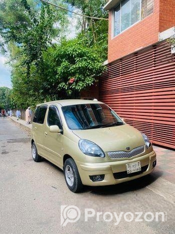 Toyota Fun Cargo G 1.3L 2005