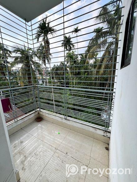 মনোরম পরিবেশে ২ বেড এর ফ্ল্যাট ভাড়া