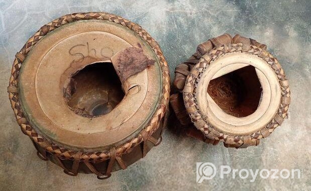 এক জোড়া তবলা বিক্রি করা হবে