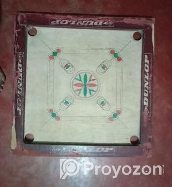 Carrom board