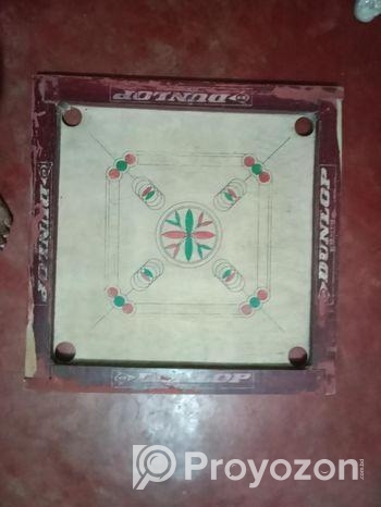 Carrom board