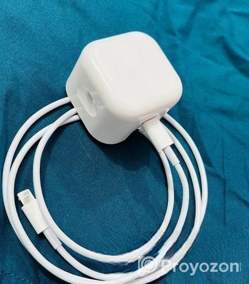 I Phone 20 W Fast Chger