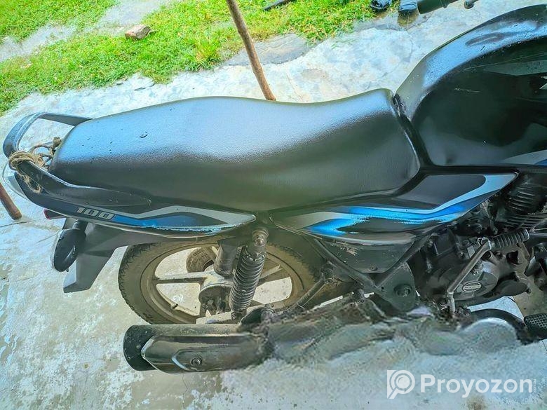 Bajaj Discover 100 . 2015