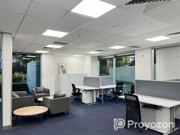 All-access to professional office for 5 in Regus Rahim Plaza De C