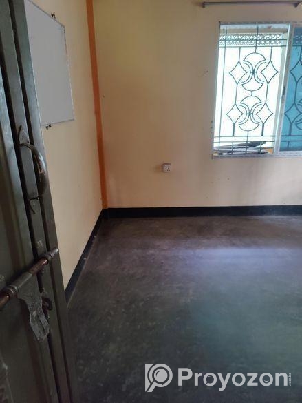 রুম ভাড়া ফ্যামিলি