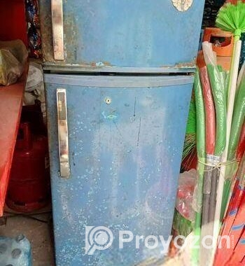 ফ্রীজ বিক্রি হবে