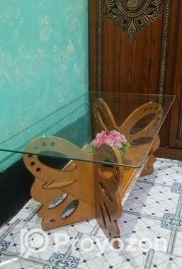 সেন্টার টেবিলটি বিক্রি করা হবে
