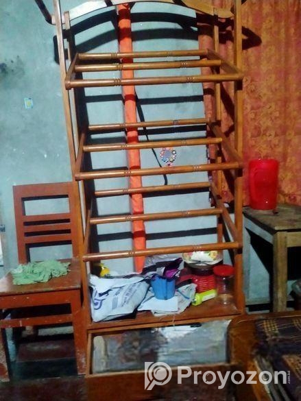 ঘরের আলনা