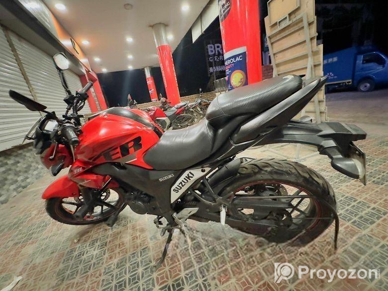 Suzuki Gixxer 2019
