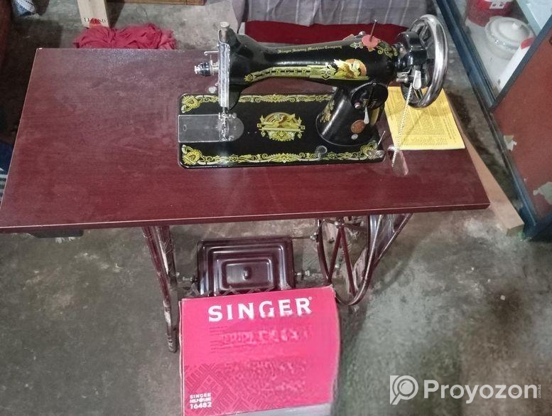 Singer Sewing Machine