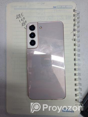 Samsung Galaxy S22 . (Used)