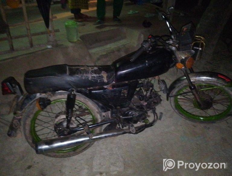 Runner F-100 6A . 2003