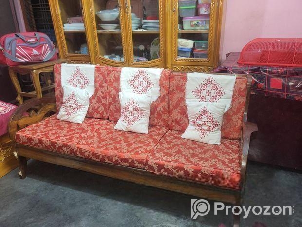 বিক্রয় হইবে কাঁঠাল কাঠের ৫ সিটের সোফা